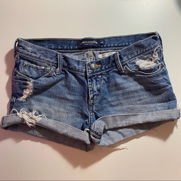 ABERCROMBIE ripped jean shorts! - Picture 1 of 3